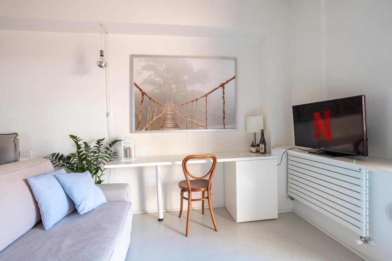 Design Loft Walking Distance Brera-Duomo With Wifi+Netflix Apartment Милано Екстериор снимка